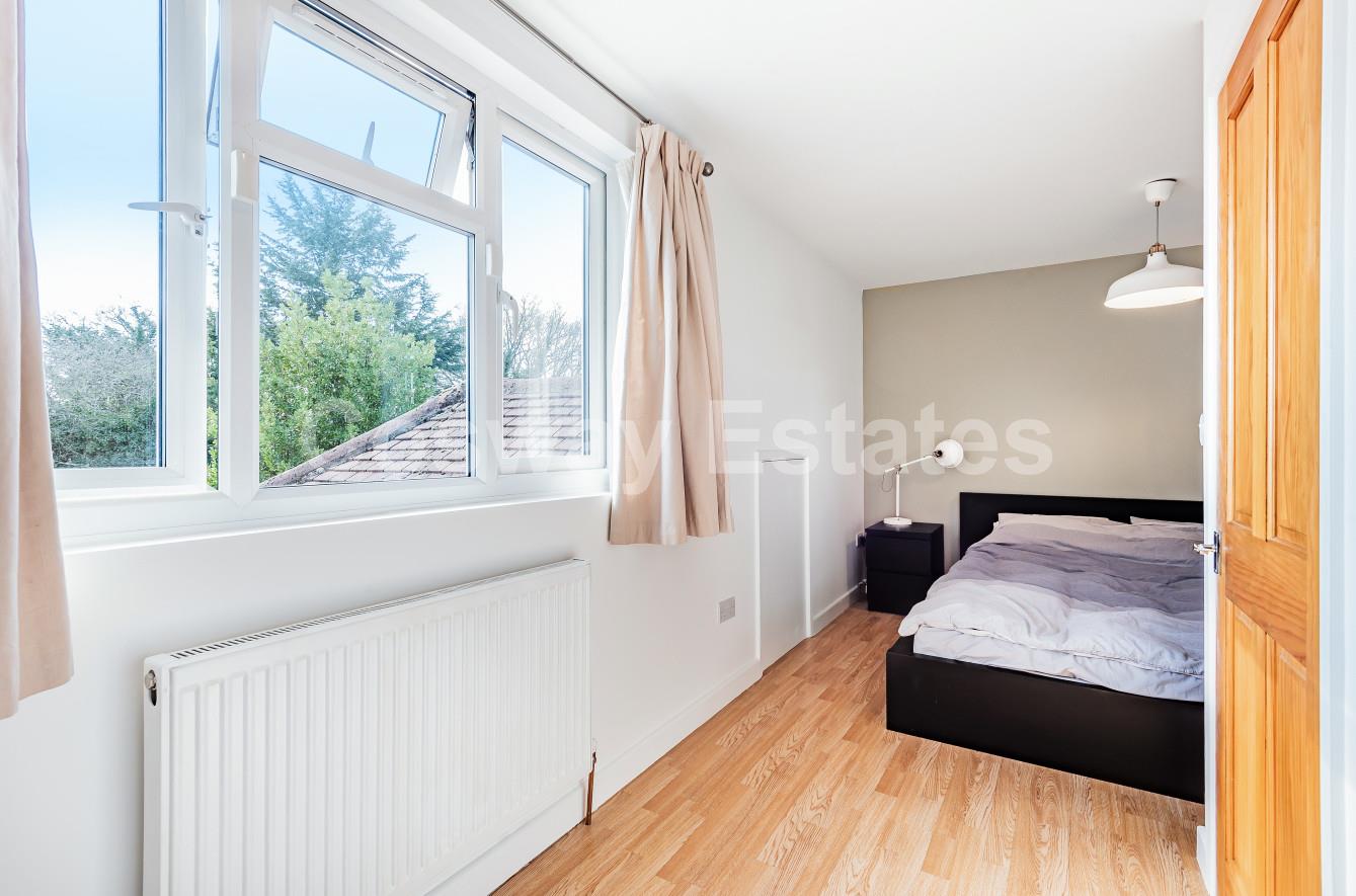 Hale Drive, Mill Hill